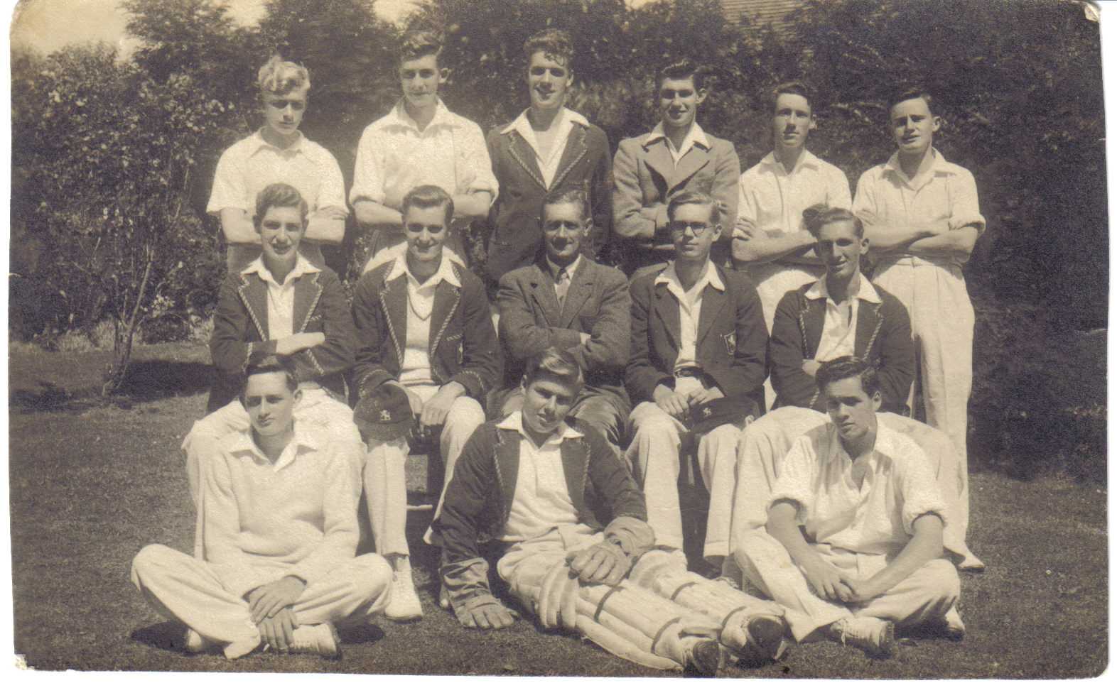 Cricket_team_1946